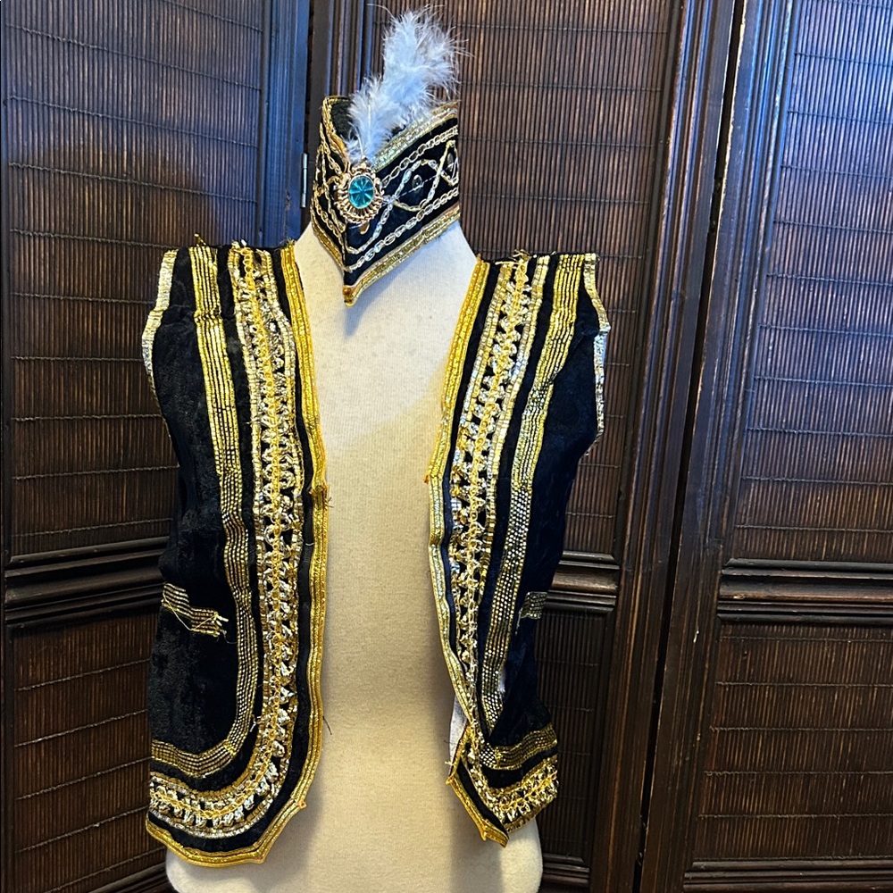 VTG 60s 70s Black and Gold Embellished Vest Fez Hat Sultan Genie Aladdin Costume